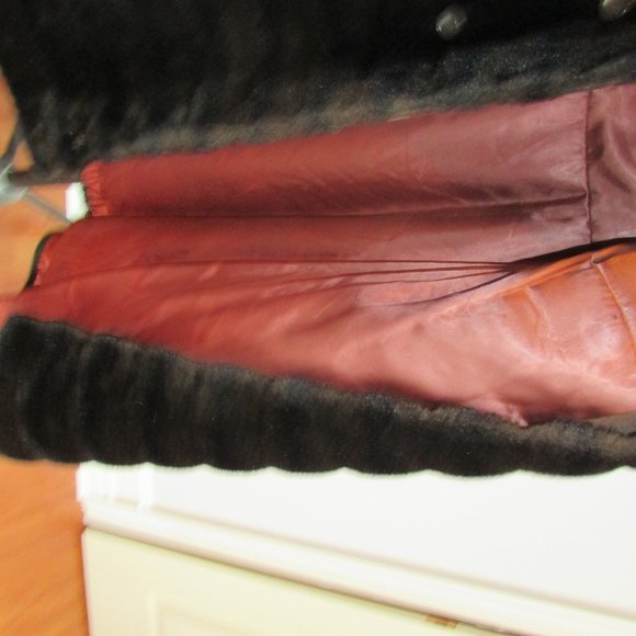 VINTAGE Faux Fur Long Winter Coat - Picture 13 of 16